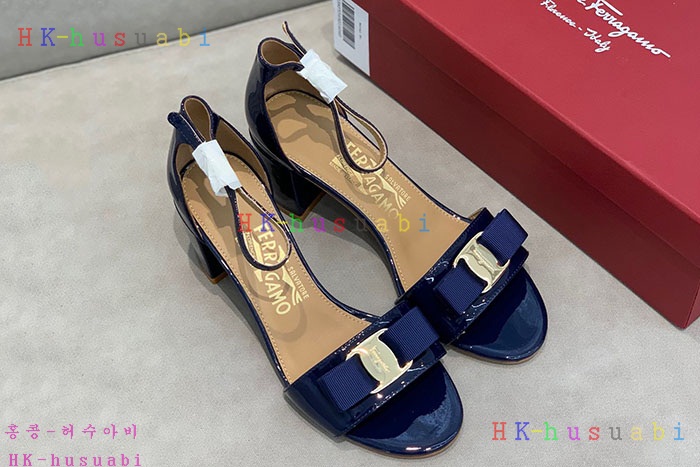 NEW 페라가모 샌들 신상 F 573301