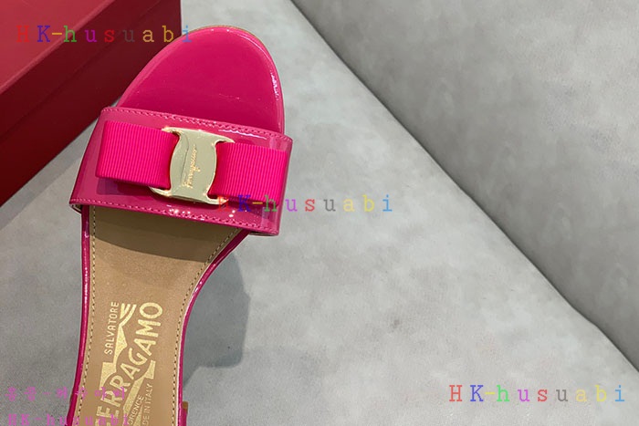 NEW 페라가모 샌들 신상 F 573305