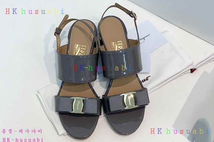 NEW 페라가모 샌들 신상 F 580401