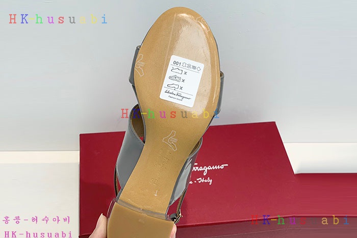 NEW 페라가모 샌들 신상 F 580401
