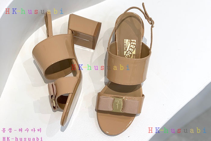 NEW 페라가모 샌들 신상 F 580404