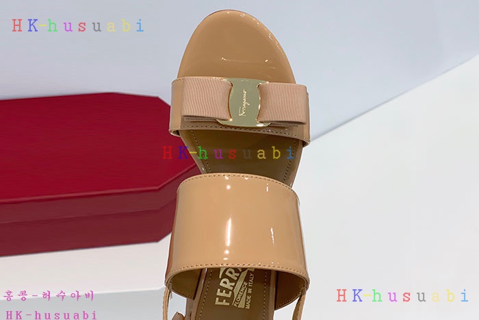 NEW 페라가모 샌들 신상 F 580404