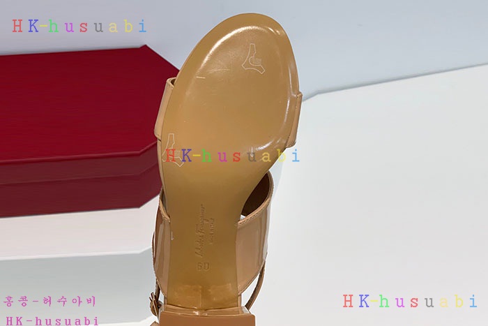 NEW 페라가모 샌들 신상 F 580404