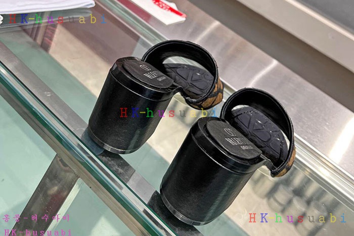 NEW 발렌티노 샌들 신상 V  140012