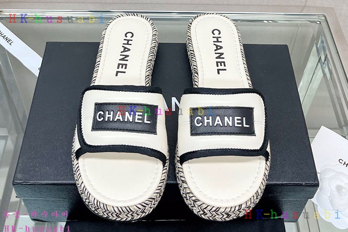 NEW 샤넬 샌들 신상 C 688214