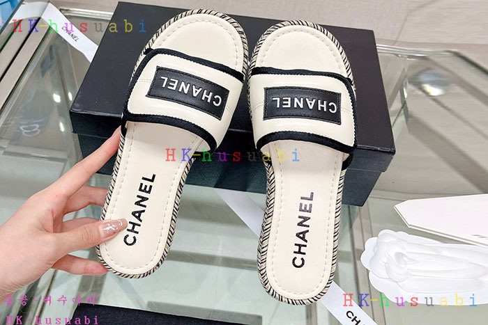 NEW 샤넬 샌들 신상 C 688214