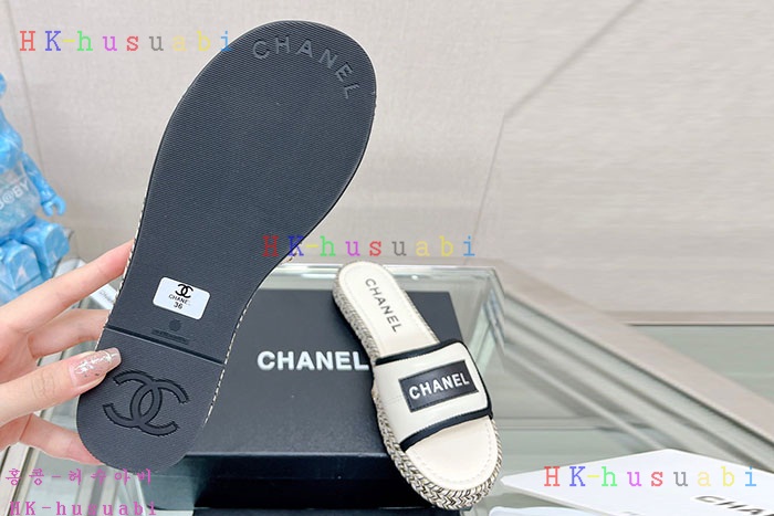 NEW 샤넬 샌들 신상 C 688214