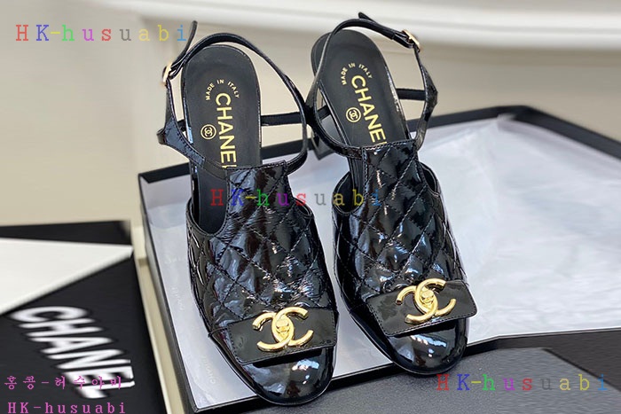 NEW 샤넬 샌들 신상 C 689222