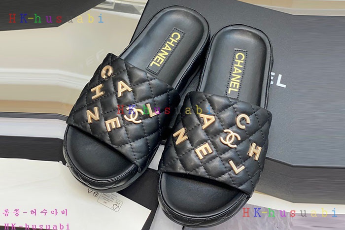 NEW 샤넬 샌들 신상 C 689013