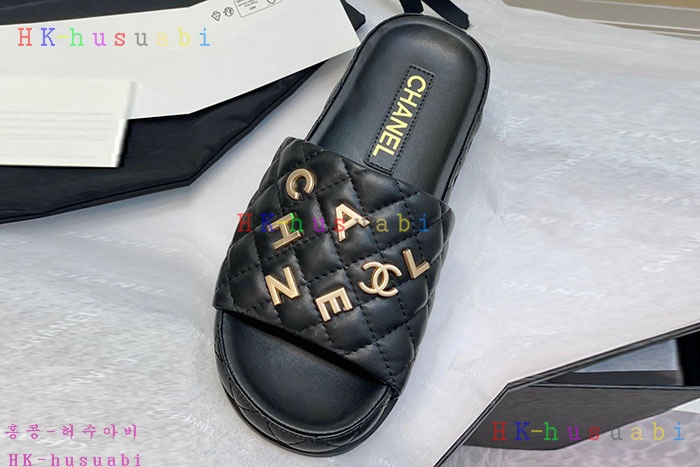 NEW 샤넬 샌들 신상 C 689013