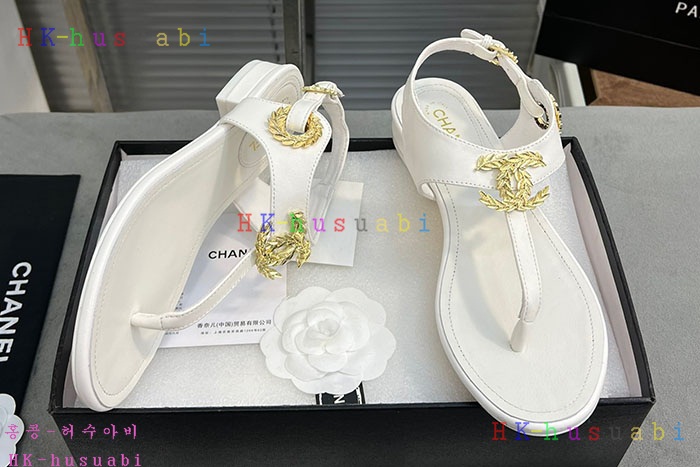 NEW 샤넬 샌들 신상 C 689013
