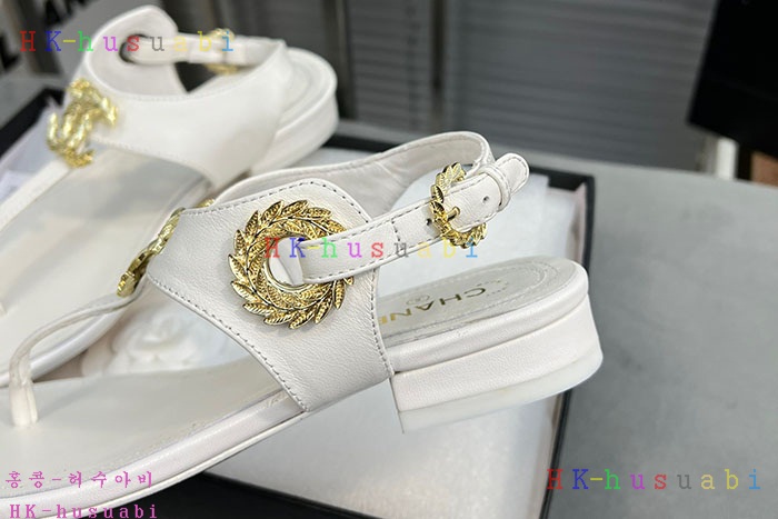 NEW 샤넬 샌들 신상 C 689013
