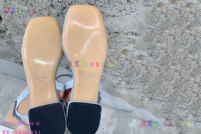 NEW 미우미우 샌들 신상 MU 952700