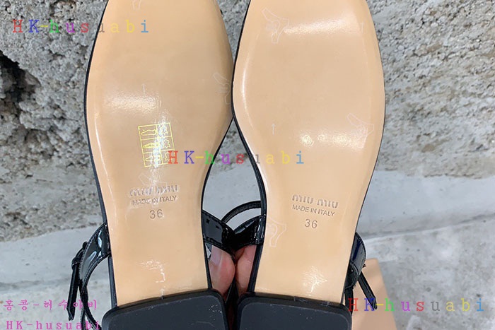 NEW 미우미우 샌들 신상 MU 952702