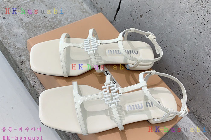 NEW 미우미우 샌들 신상 MU 952704