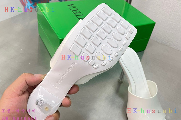 NEW 보테가베네타 신발 신상 BV 445107