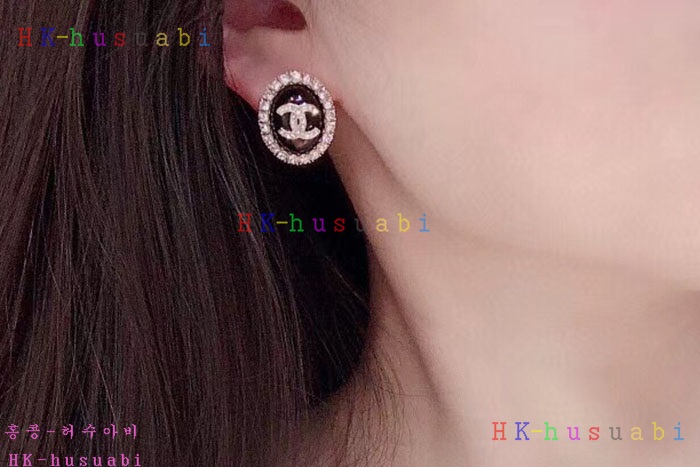 NEW 샤넬 귀걸이 신상 C 428250