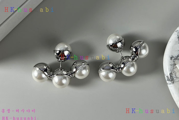 NEW 셀린느 귀걸이 신상  C 528239