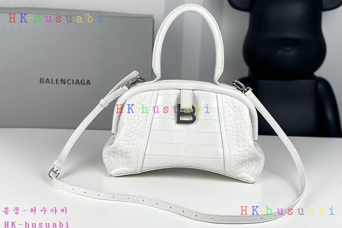 ★미러급★발렌시아가 엠보 크록 패턴 프레임 토트 673116-2