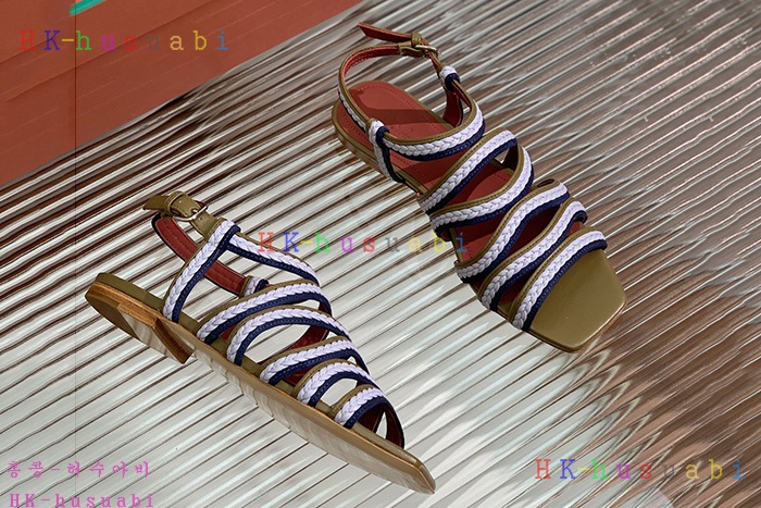 NEW 로로피아나 샌들 신상 L 6250104