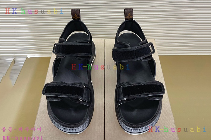 NEW 루이비통 샌들 신상 LV 938804