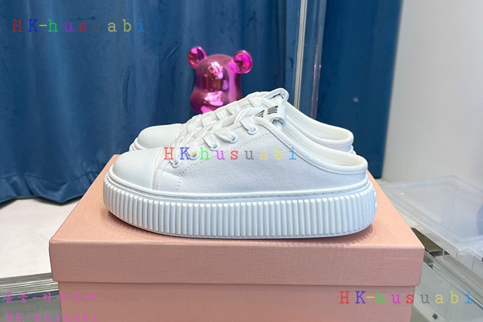 NEW 미우미우 신발 신상 MU 525812