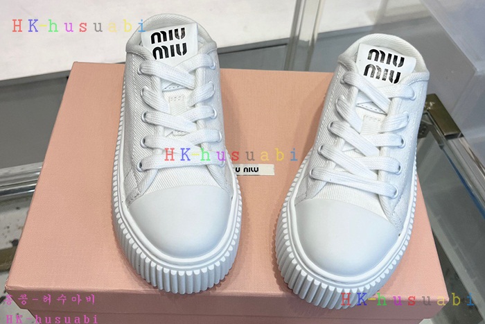 NEW 미우미우 신발 신상 MU 525812