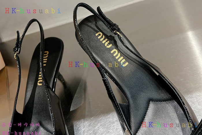 NEW 미우미우 신발 신상 MU 525814