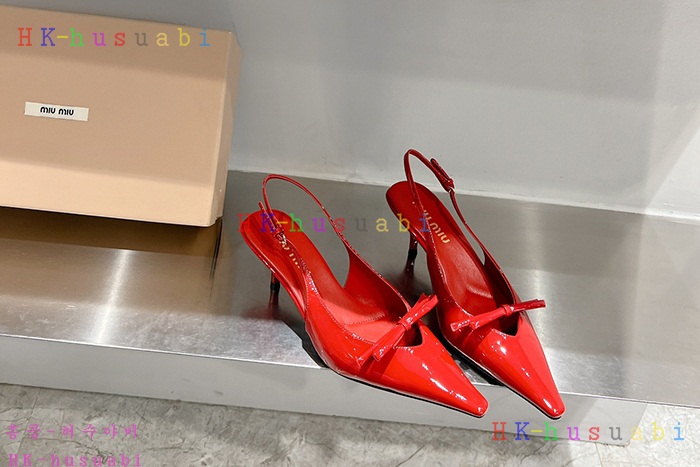 NEW 미우미우 신발 신상 MU 525816