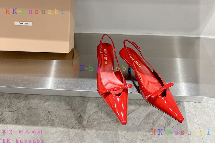 NEW 미우미우 신발 신상 MU 525816