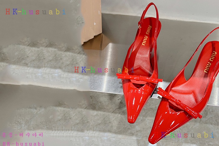 NEW 미우미우 신발 신상 MU 525816