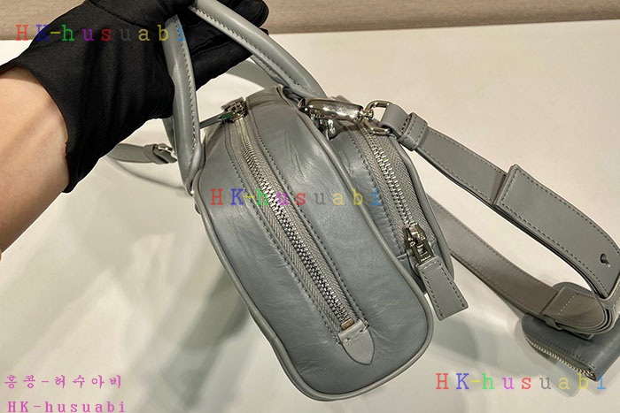 ★미러급★프라다 앤틱 나파 가죽 멀티포켓 탑 핸들  1BB099-3