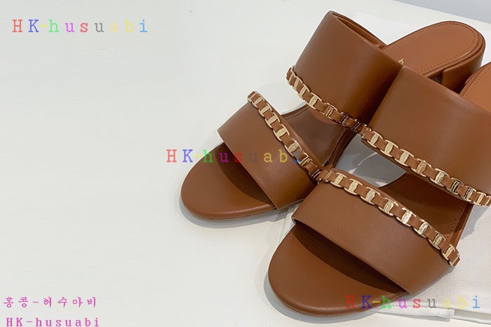 NEW 페라가모 샌들 신상 F 5827010