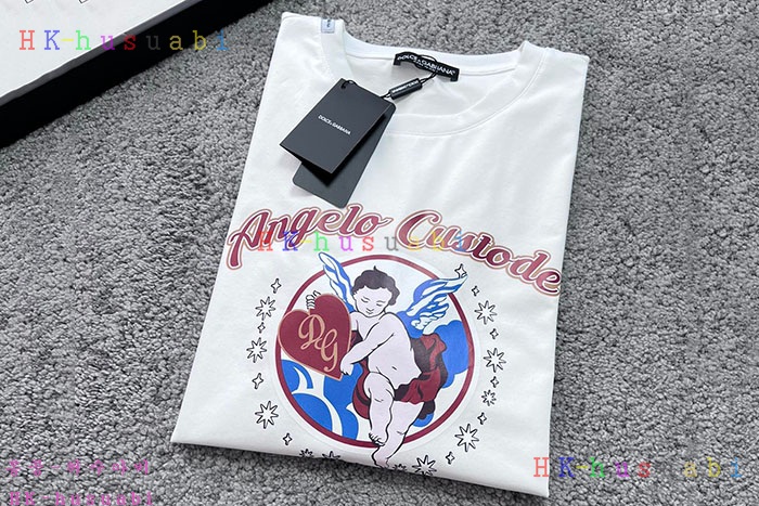 NEW 돌체앤가바나 반팔티 신상 DG 768006