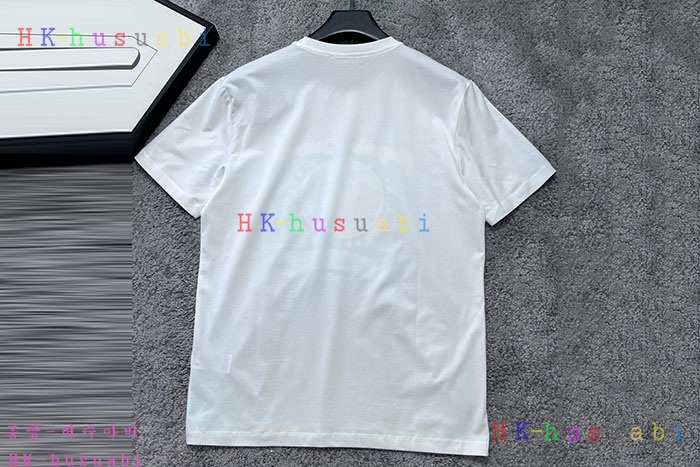 NEW 돌체앤가바나 반팔티 신상 DG 768006