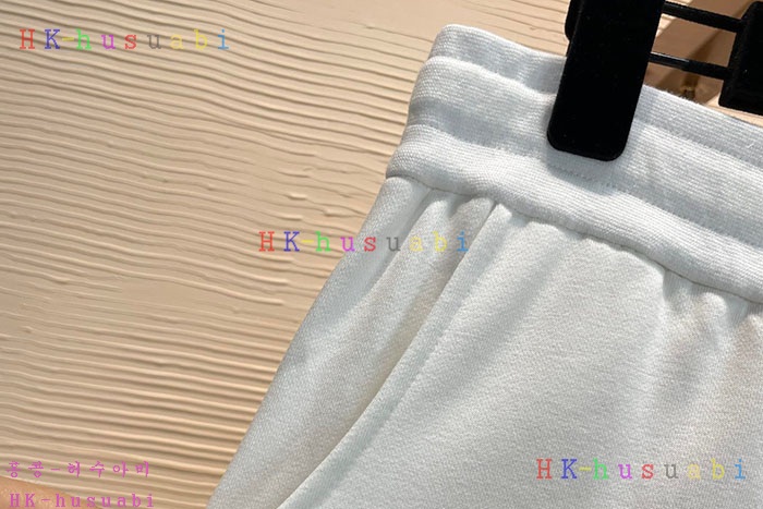 NEW 버버리 바지 신상 BB 2424006