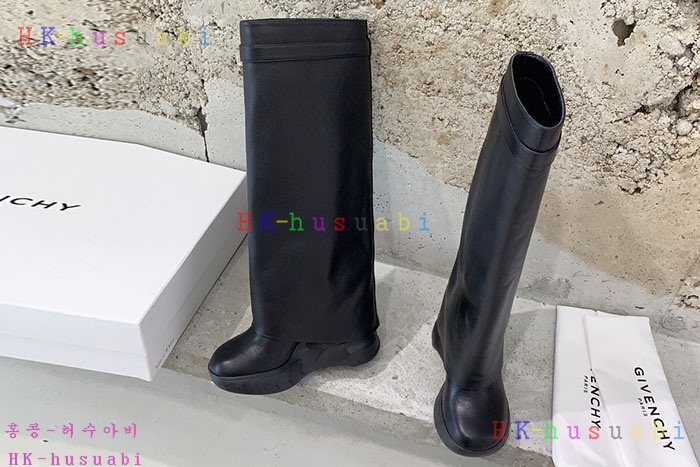 NEW 지방시 부츠 신상 GV 4140445