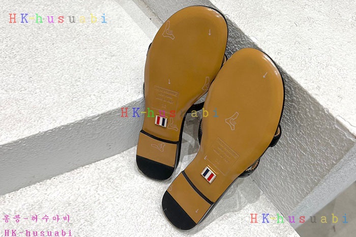 NEW 톰브라운 샌들 신상 TB 424800