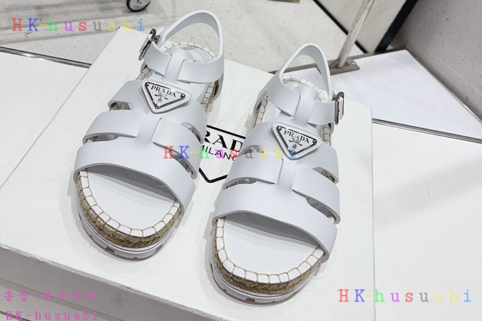 NEW 프라다 샌들 신상 P 842995