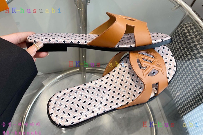 NEW 루이비통 샌들 신상 LV 966529