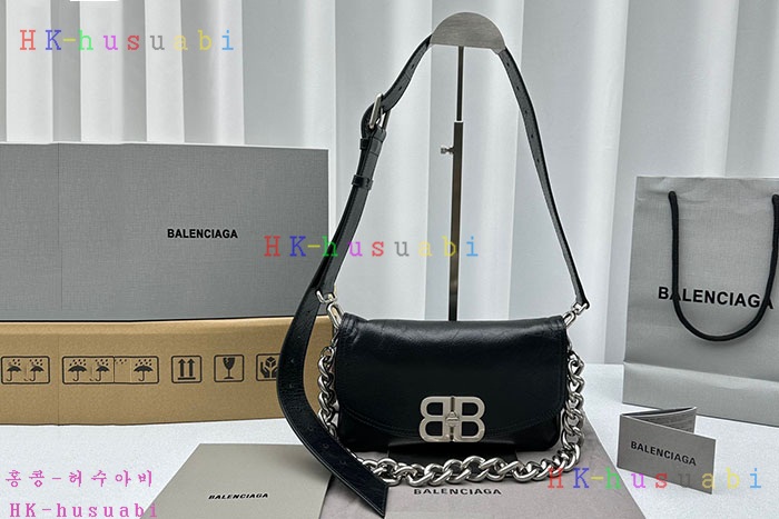 ★미러급★발렌시아가 BB SOFT 플랩 백 7485982-2