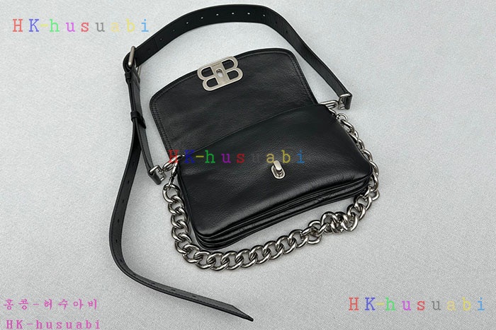 ★미러급★발렌시아가 BB SOFT 플랩 백 7485982-2