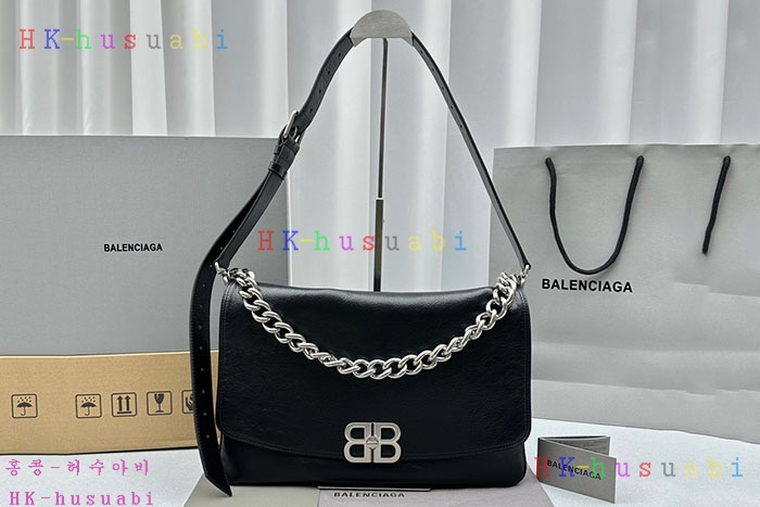 ★미러급★발렌시아가 BB SOFT 라지 플랩 백  7484882-2
