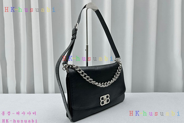 ★미러급★발렌시아가 BB SOFT 라지 플랩 백  7484882-2