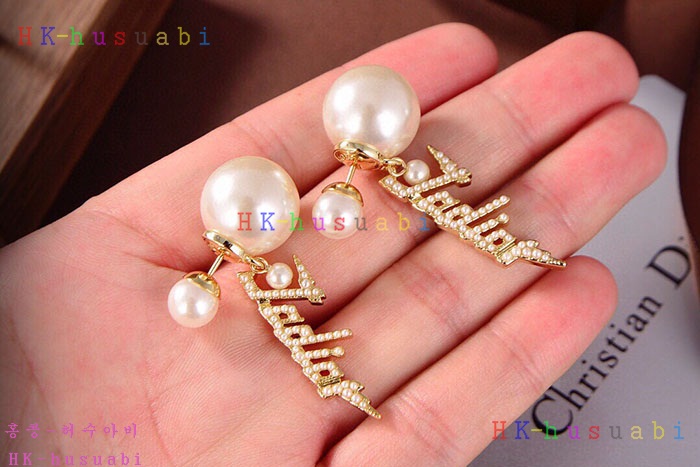 NEW 디올 귀걸이  신상 DR 2252510