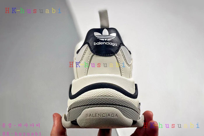 NEW 발렌시아가 신발 신상 B 669900