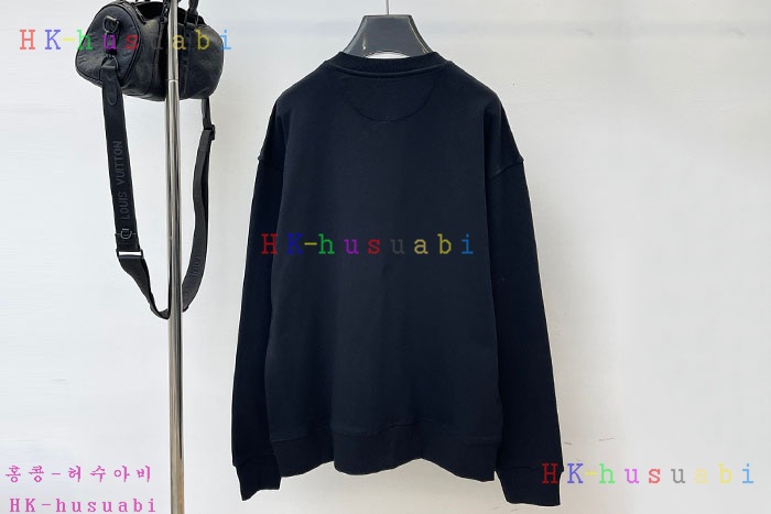 NEW 펜디 맨투맨 신상 GU 6552500