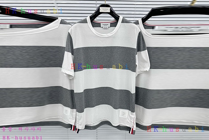 NEW 톰브라운 반팔티 신상 TB  6828250