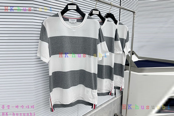 NEW 톰브라운 반팔티 신상 TB  6828250