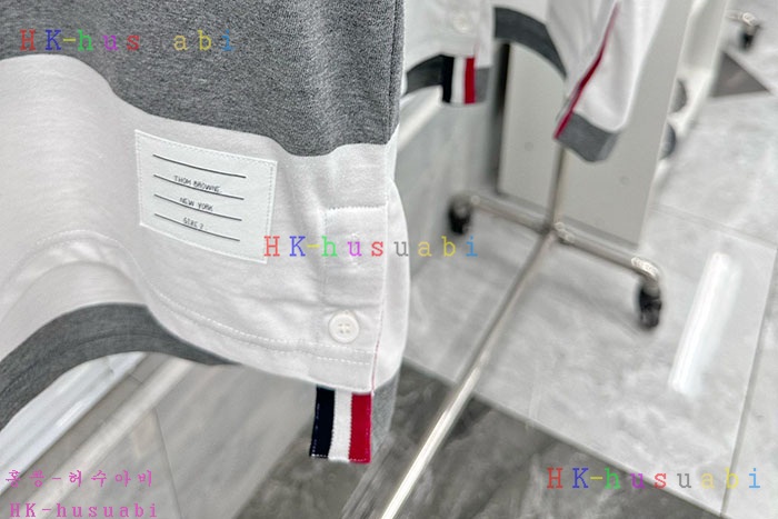 NEW 톰브라운 반팔티 신상 TB  6828250